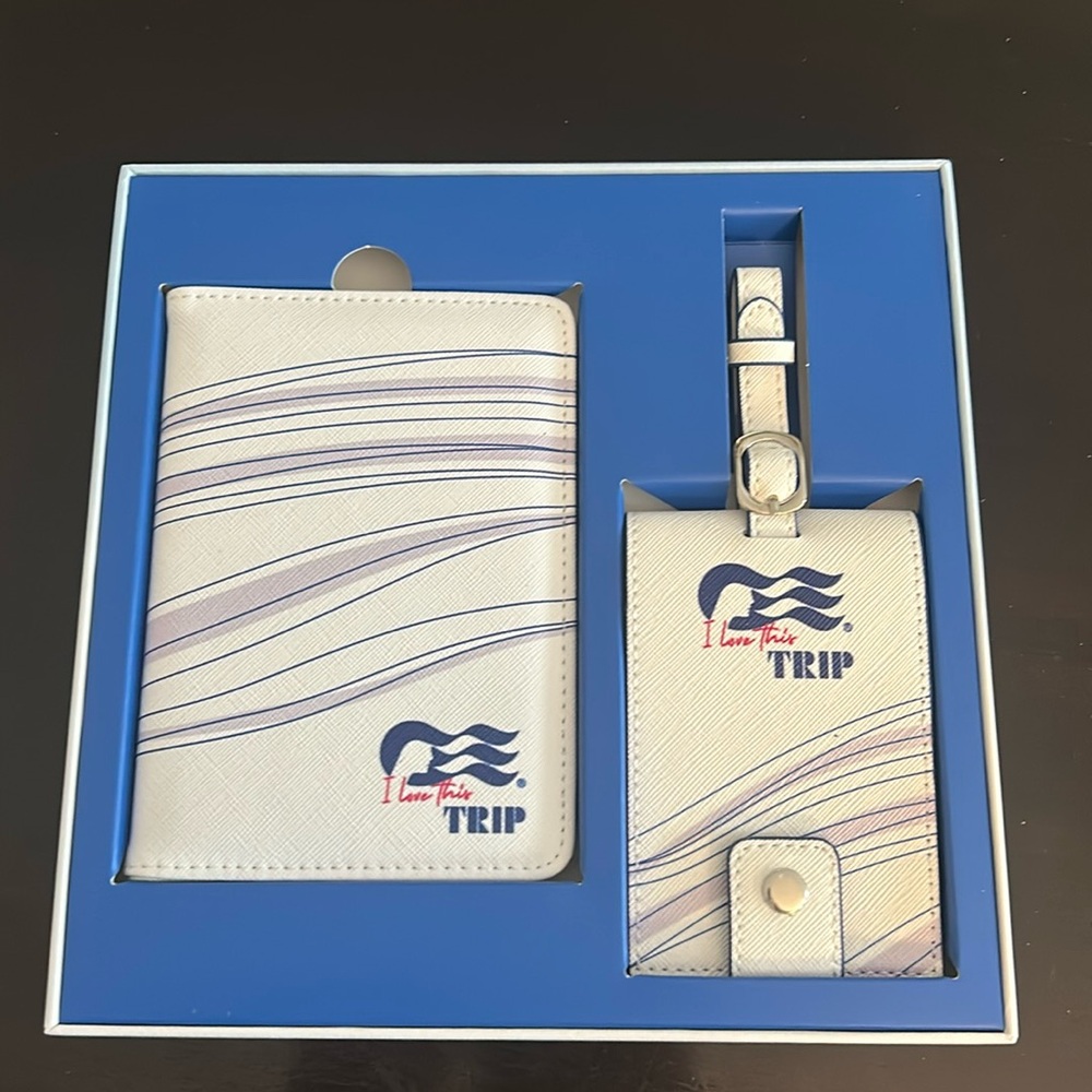 New in box. Princess cruise line passport and luggage tag holder.